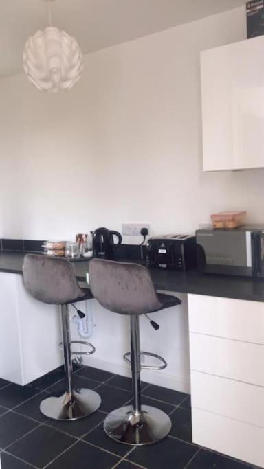 Dingley Dell - Superb Location For Truro In Private Accommodation Perranwell Екстер'єр фото