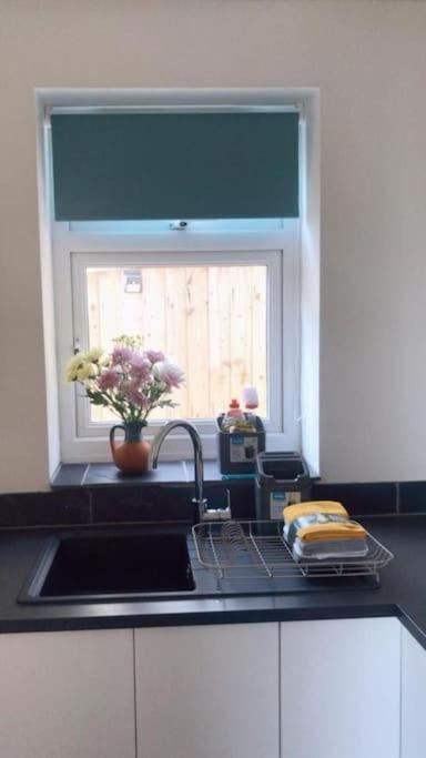 Dingley Dell - Superb Location For Truro In Private Accommodation Perranwell Екстер'єр фото